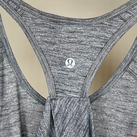 lululemon gray tank - Picture 3 of 3